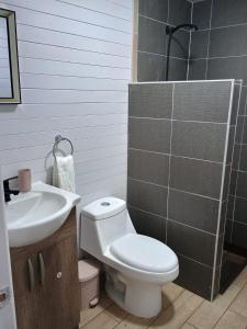 Koupelna v ubytování Cabañas del llano 2