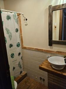 Ένα μπάνιο στο Bonita casita rural Cazalla de la Sierra