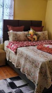 Uma cama ou camas num quarto em Goodlife guest house in klerksdorp