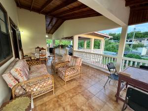 Balkón nebo terasa v ubytování Chalet Belizomi - La Marguerite Room