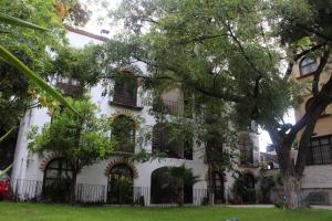 Taman di luar Depa en Privada en el centro con estacionamiento