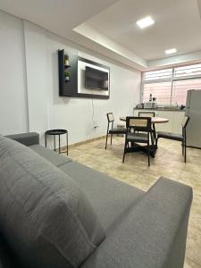 Μια τηλεόραση ή/και κέντρο ψυχαγωγίας στο Paramont Rosario 2
