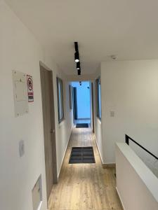 Fotografie z fotogalerie ubytování Habitaciones tipo hotel con terraza v destinaci Ibagué