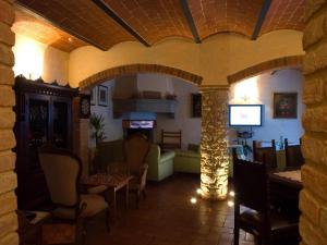 Ruang duduk di Hotel Le Pozze Di Lecchi