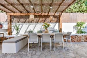 Patio alebo iná vonkajšia časť ubytovania ROMERO - Managed by Almarina Villas