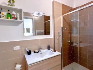 Ένα μπάνιο στο Apartment in Sicily with Stunning Sea View +32 φωτογραφίες