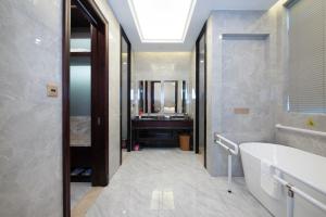Kép Shenzhen Silver Lake Conference Center Hotel szállásáról Sencsenben a galériában