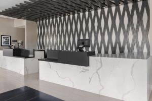 Vstupní hala nebo recepce v ubytování Residence Inn by Marriott The Bronx at Metro Center Atrium