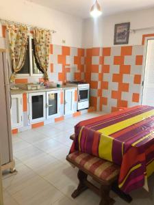 Kuchyň nebo kuchyňský kout v ubytování El Khazri guesthouse