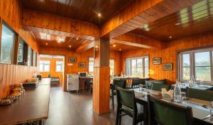 Posezení v ubytování Poshtel, Meghma , Sandakphu