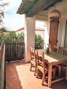 Balkón nebo terasa v ubytování Appartement dans haut de villa