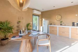 Køkken eller tekøkken på Gite SIWA pour 2 personnes