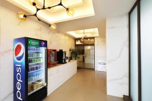 Yongin(Giheung) M7 Hotel的厨房或小厨房