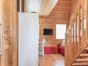 Et tv og/eller underholdning på Holiday Home Kuerkartano 2-sulo by Interhome