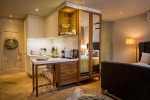 ステレンボッシュにあるCollection Luxury Accommodation Oudehoek Apartmentsのギャラリーの写真