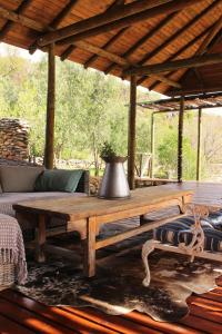 Gallery image of De Cango Farm in Oudtshoorn +10 photos