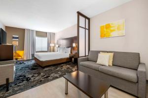 Кровать или кровати в номере Comfort Inn & Suites Near Universal Orlando Resort-Convention Ctr