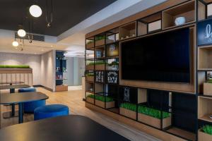 טלויזיה ו/או מרכז בידור ב-Radisson Blu Anchorage Hotel