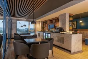 אזור ישיבה ב-Radisson Blu Anchorage Hotel