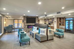 Posezení v ubytování Sleep Inn Oakbrook Terrace - Chicago