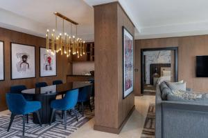 Μια τηλεόραση ή/και κέντρο ψυχαγωγίας στο Radisson Blu Anchorage Hotel
