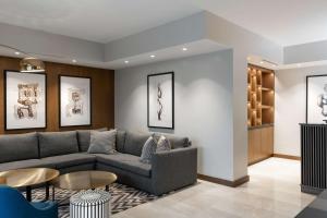Χώρος καθιστικού στο Radisson Blu Anchorage Hotel