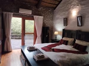 Postel nebo postele na pokoji v ubytování Umtsalane Private Game Farm