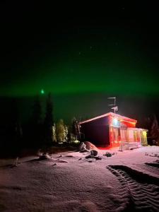 Το Santa's Reindeer Holiday Home τον χειμώνα