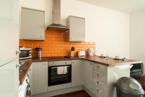 Fotografie z fotogalerie ubytování Fabulous 1 Bed Apartment in Central Blackburn v destinaci Blackburn