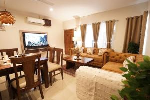 Χώρος καθιστικού στο Walisons Homestay Spirea 3 BHK B1