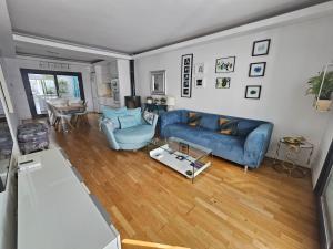 Część wypoczynkowa w obiekcie Apartamento MarySol B con Terraza y Piscina privada