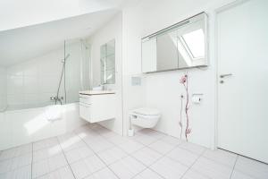 Koupelna v ubytování Luxurious 3bed very spacious apt in the best area