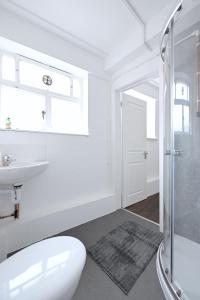 Koupelna v ubytování Peaceful and central Leicester Square Apartment