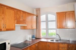 Kuchnia lub aneks kuchenny w obiekcie Coral Los Silos - Your Natural Accommodation Choice