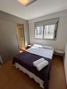 En eller flere senge i et værelse på LK Lourdes 1 + 33 billeder