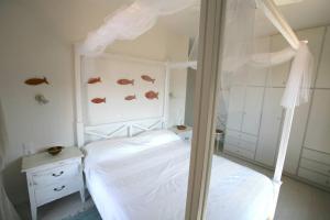 Postel nebo postele na pokoji v ubytování Infinity Beach House - Kea Villa Rent - Luxury seaside private apt on request