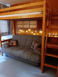 Posezení v ubytování Studio 19 m2 à louer au Mont-Dore