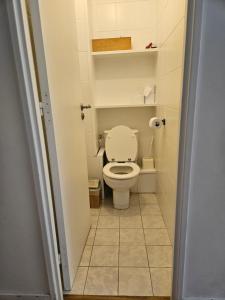 Gallery image of Chambre - Vanves Porte de Versailles in Vanves