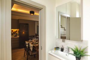 Kuchyň nebo kuchyňský kout v ubytování First Class by Antalya Suites