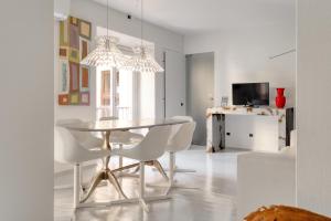 Televízia a/alebo spoločenská miestnosť v ubytovaní Brera - Bright and cosy 2 bedrooms apt- Via Solferino