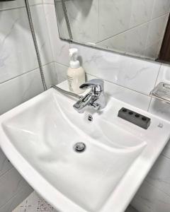 Vannituba majutusasutuses Henzel House - 2min to Yongmun Station, 5mins to Seongsimdang
