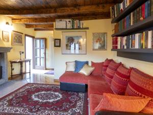 Posezení v ubytování Apartment Casa Orai Mountain View by Interhome