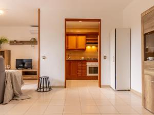 Η κουζίνα ή μικρή κουζίνα στο Holiday Home Laguna II by Interhome +30 φωτογραφίες