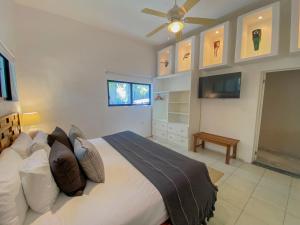 Μια τηλεόραση ή/και κέντρο ψυχαγωγίας στο Na Balam Hotel