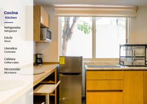 Een keuken of kitchenette bij Modern Apt with Workspace in Central Queretaro