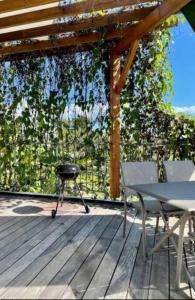 Fotografie z fotogalerie ubytování T3 Lumineux avec vue exceptionnelle et piscine Oasis de nature et Sérénité v destinaci Petit-Canal