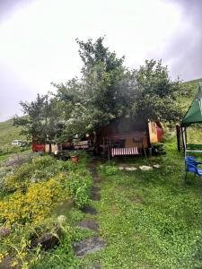 En hage utenfor Pirikiti