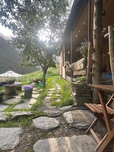 En hage utenfor Pirikiti
