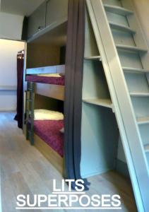 Posteľ alebo postele v izbe v ubytovaní APPARTEMENT CLAIR ET MODERNE AU CALME