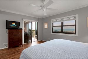 TV a/nebo společenská místnost v ubytování The Islander - 2D by Sea Scape Properties + 53 fotografií